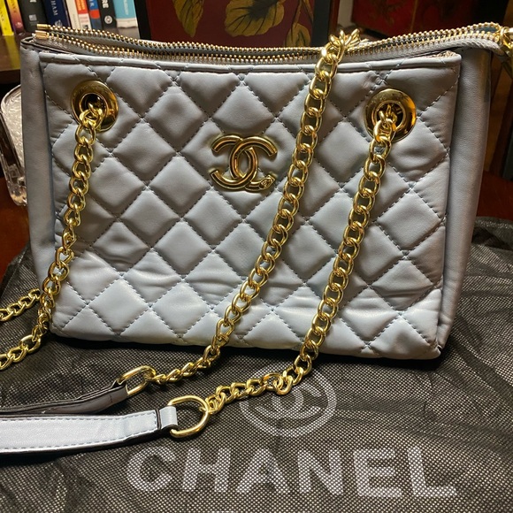 Noname Handbags - Baby blue Quilted Shoulder Bag